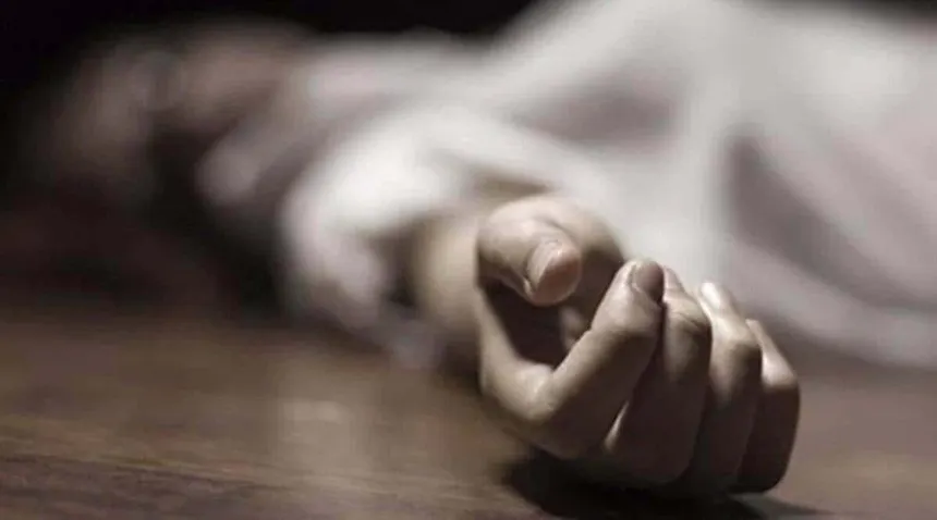 A man has died after being stabbed during an alleged daylight attack in Geelong, Victoria.